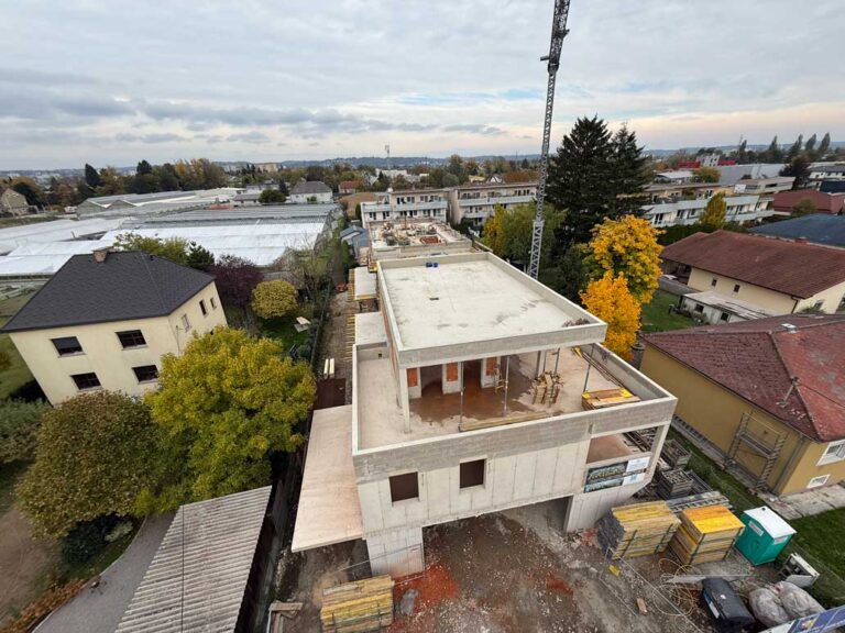 Gebäude-von-der-seite